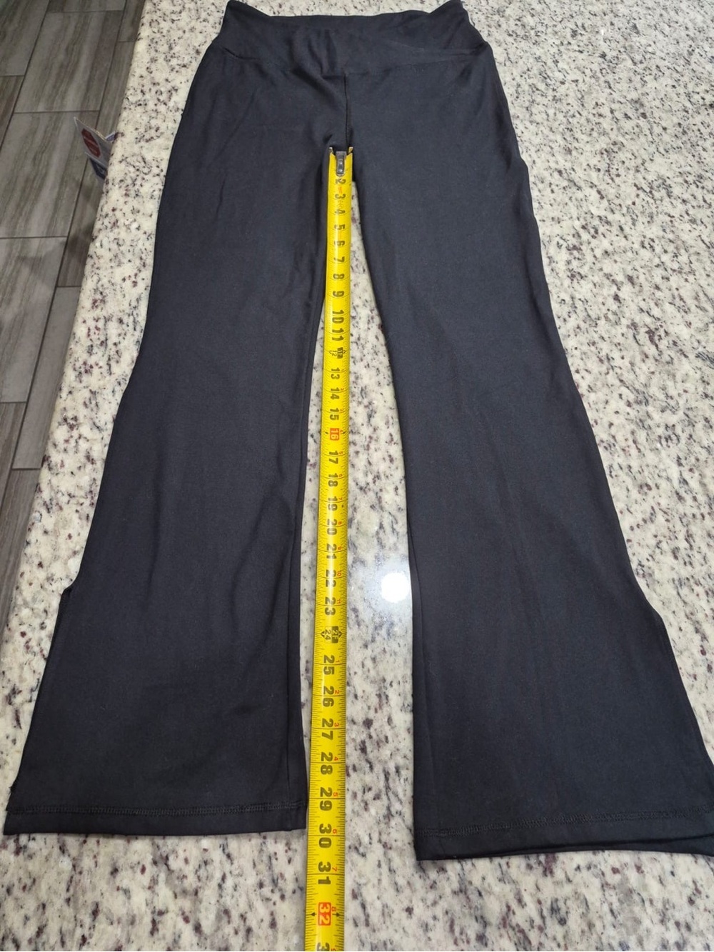 Danskin Black yoga Women's Pants size L pre owned Exellent condition - Picture 10 of 11